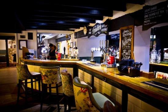 The Bull Hotel Downton  Ngoại thất bức ảnh