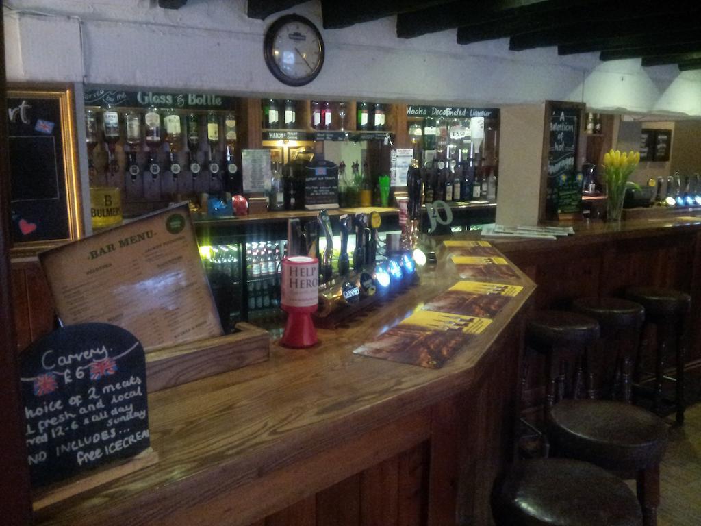 The Bull Hotel Downton  Ngoại thất bức ảnh