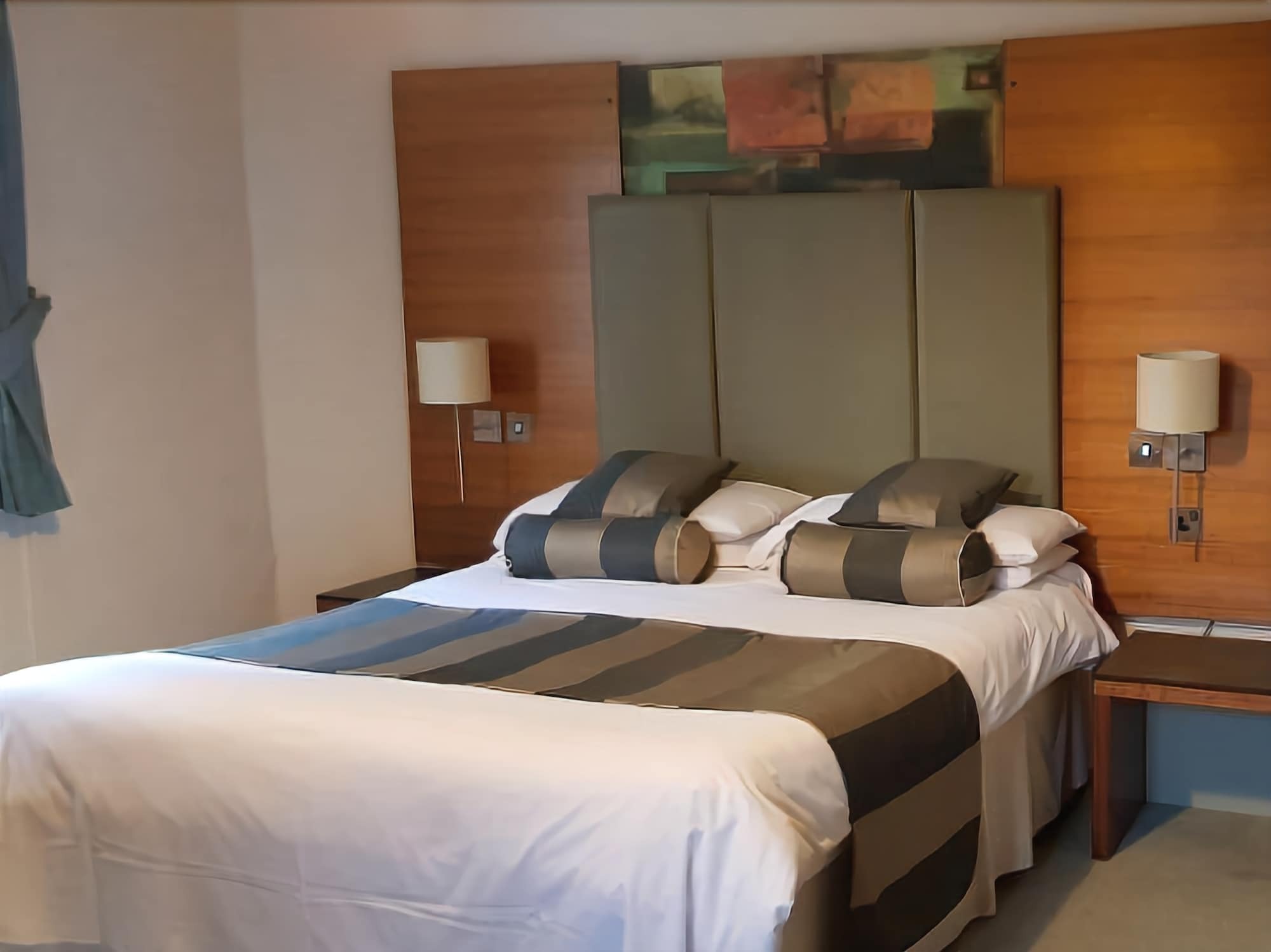 The Bull Hotel Downton  Ngoại thất bức ảnh